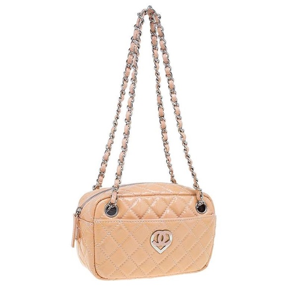 Authentic Chanel Beige Quilted Patent Leather Valentine Collection Camera bag - Picture 4 of 16